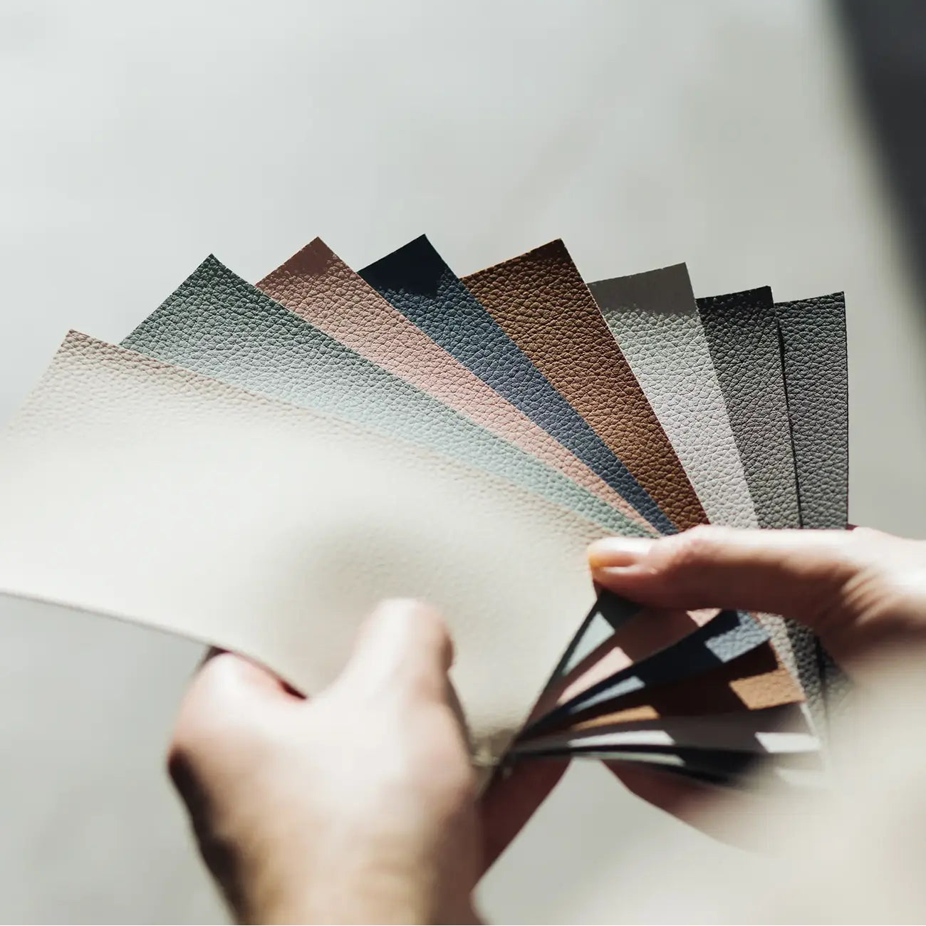 Waehle aus verschiedenen Farben und finde die Matti, die perfekt zu deinem Bad und deinem Stil passt.